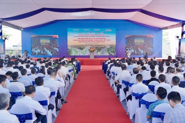 2thum 17664633058861290309258